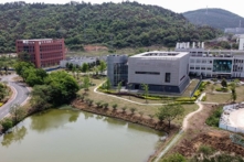 Chuyên gia của WHO vận động hành lang cho Viện Virus học Vũ Hán, nói muốn uống rượu và hát với Thạch Chính Lệ