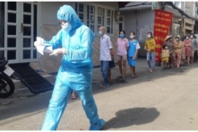 COVID-19 tại Việt Nam ngày 6/6: Thêm 206 ca mới, TP. HCM phong tỏa 159 địa điểm, một người Việt tử vong vì COVID-19 ở Campuchia