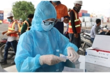 COVID-19 tại Việt Nam ngày 15/6: 402 ca mắc mới, Hà Nội cách ly y tế 1 chung cư 13 tầng, TP. HCM lập thêm bệnh viện dã chiến 500 giường