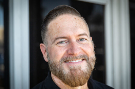 Đức tin và tình yêu mạnh mẽ của người cha giúp đứa con ngỗ ngược quay đầu