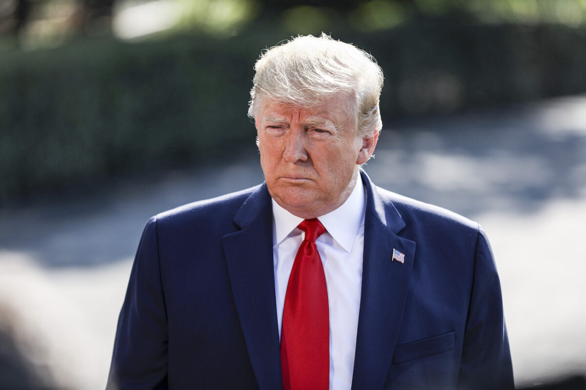 Ông Trump công bố thư từ cựu biện lý Hoa Kỳ cáo buộc ông Barr gây áp lực để không điều tra về gian lận cử tri