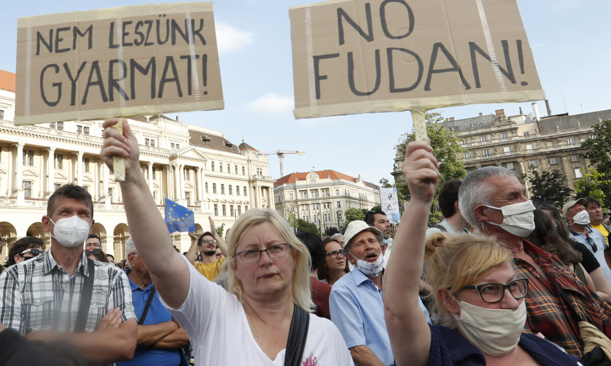 Chính phủ cánh hữu của Hungary