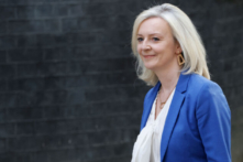 Cơ quan cố vấn Anh Quốc ‘không khuyến nghị’ chích vaccine virus Trung Cộng cho trẻ em