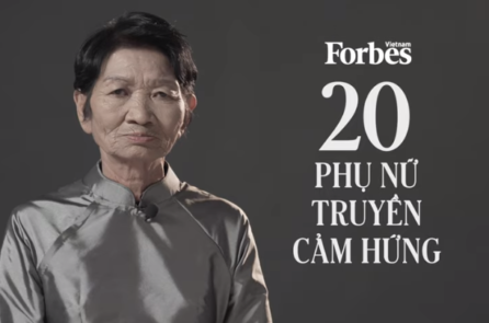 Người phụ nữ bán vé số trở thành nhân vật truyền cảm hứng năm 2021 của Forbes Việt Nam