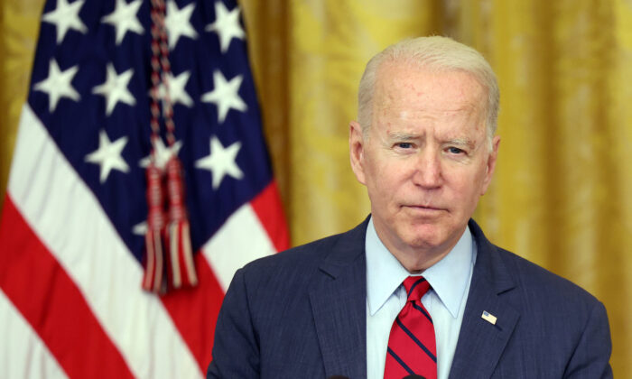 Biden sẽ không ký dự luật cơ sở hạ tầng