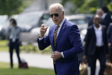 TT Biden phản đối việc tăng thuế xăng để chi trả cho cơ sở hạ tầng