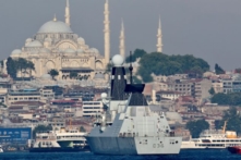 Nga tuyên bố bắn cảnh báo vào khu trục hạm của Anh Quốc gần Crimea