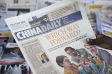 Trung Cộng núp bóng mặt trận tuyên truyền toàn cầu để tẩy não phương Tây