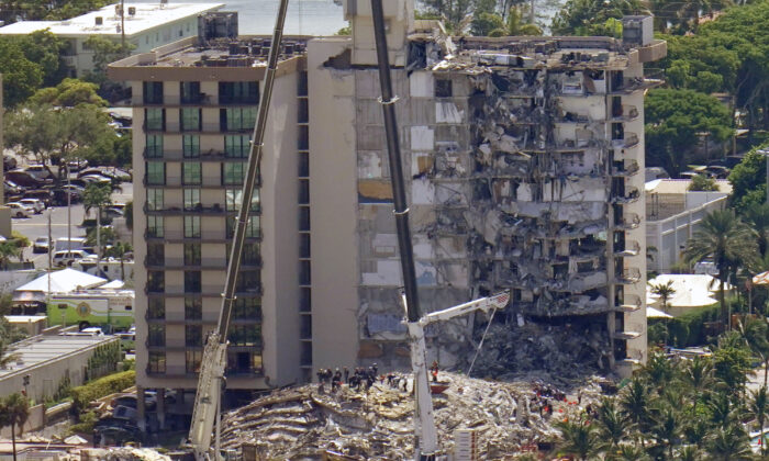 sập tòa chung cư ở Miami