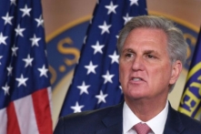 Dân biểu McCarthy kêu gọi chính phủ TT Biden giải mật thông tin tình báo về nguồn gốc COVID-19