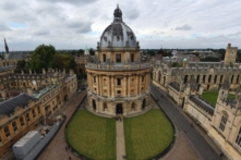 Đại học Oxford phát triển thiết bị xét nghiệm máu để dự đoán hiệu quả của vaccine COVID-19