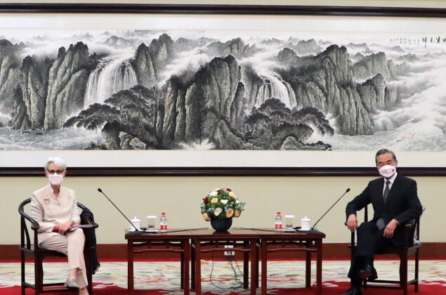 Trung Cộng đòi nhượng bộ từ Hoa Thịnh Đốn trong khi thực hiện hành vi trộm cắp