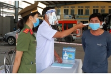 Tin Việt Nam ngày 24/7: Gần 8,000 ca mắc mới, thí sinh không thể dự thi đợt 2 được đặc cách tốt nghiệp, Hà Nội yêu cầu ngừng xây nhà, TP. HCM dùng xe bus vận chuyển bệnh nhân, tăng thuế thu nhập tài xế xe công nghệ