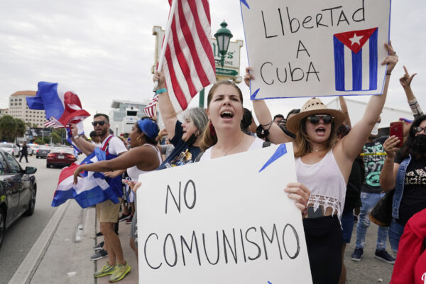 chính quyền Cộng sản Cuba