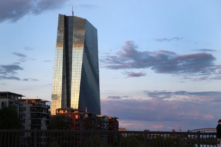 Lợi suất trái phiếu thấp có nghĩa là tăng trưởng yếu