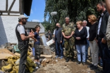 Thủ tướng Đức Merkel đã cam kết hỗ trợ nhanh chóng trong trận lũ ‘kinh hoàng’