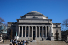 Giáo sư Columbia, từng cảm ơn ông Fauci vì bác bỏ giả thuyết rò rỉ phòng thí nghiệm, có lịch sử hợp tác lâu dài với Trung Quốc