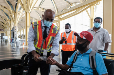 Nhóm vận động Chính sách Y tế yêu cầu Tòa án liên bang bãi bỏ lệnh đeo khẩu trang của CDC đối với du khách