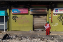 Các nhà phân tích: Bạo lực ở Nam Phi xuất hiện bất chấp các dấu hiệu cho thấy khả năng phục hồi