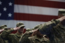 Các tổ chức quân sự thoái thác các câu hỏi về thuyết sắc tộc trọng yếu