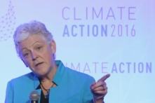 Tòa Bạch Ốc phát tín hiệu thúc đẩy các biện pháp Thỏa thuận Mới Xanh thông qua thủ tục “điều chỉnh ngân sách”