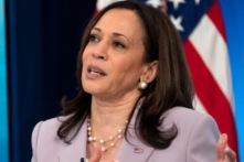 Phó Tổng thống Hoa Kỳ công bố khoản đầu tư trị giá 25 triệu USD vào chiến dịch quyền bỏ phiếu