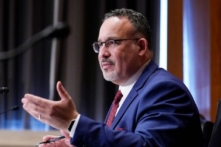 Chính phủ TT Biden hủy khoản vay sinh viên trị giá 55.6 triệu USD