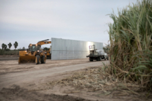 Bộ An ninh Nội địa Hoa Kỳ hủy bỏ các hợp đồng về bức tường biên giới thuộc khu vực Texas