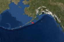 Động đất 8.2 độ xảy ra gần Alaska, gây ra cơn sóng thần nhỏ