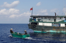 Philippines điều tra báo cáo về việc Trung Quốc đổ nước thải trên biển