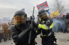 Chính phủ liên bang chi trả 6.1 triệu USD để xây dựng cơ sở dữ liệu cho các cuộc truy tố bạo loạn ở Điện Capitol