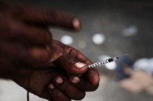 Số ca tử vong do dùng thuốc quá liều ở Mỹ đã tăng gần 30% vào năm 2020 đạt mức cao kỷ lục