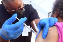 Bộ Tư pháp Hoa Kỳ tuyên bố lệnh bắt buộc chích ngừa COVID-19 là hợp pháp