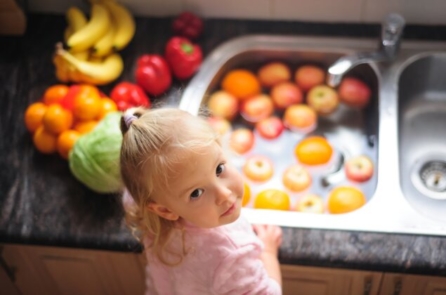 Rửa trái cây và rau quả như thế nào thì an toàn mà vẫn giữ được dinh dưỡng