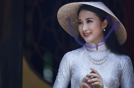 Đi ngủ trước 11h tối cải thiện tình trạng rụng tóc và chất lượng tóc tốt hơn