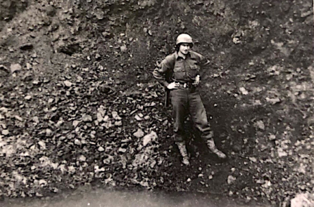 Bảo tồn lịch sử: Biên niên sử về Thế chiến thứ II qua trải nghiệm của một người cha