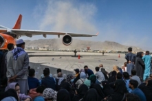 Tòa Bạch Ốc: ‘Số lượng đáng kể người Mỹ’ vẫn còn tại Afghanistan, hỗn loạn tại phi trường