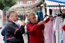 Bị kẹt: Lạm phát ảnh hưởng như thế nào đến những người có thu nhập cố định