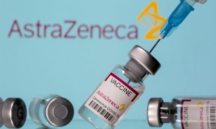AstraZeneca chích vaccine bổ sung