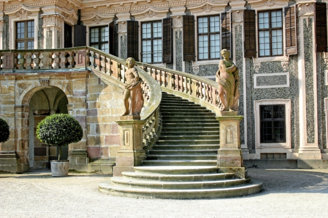 cung điện Favorite Palace