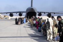 Quan chức Hoa Kỳ: 1,500 người Mỹ vẫn ở Afghanistan, 4,500 người đã di tản