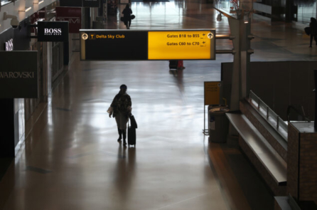 Hoa Kỳ giới hạn công suất hành khách của các hãng hàng không Trung Quốc xuống còn 40%