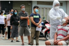 Tin Việt Nam ngày 3/8: Hơn 8,400 ca nhiễm mới, 376 ca tử vong, TP. HCM thu hồi công văn ghi tên 2 loại thuốc điều trị COVID-19, Hà Nội thu giữ gần 1,000 kit test nhanh, Đà Nẵng thiết lập thêm vùng cách ly, Bình Dương sử dụng 2 bệnh viện dã chiến