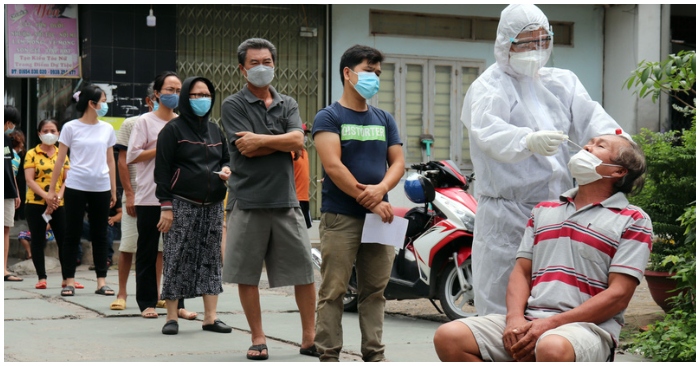 Tin Việt Nam ngày 3/8: Hơn 8,400 ca nhiễm mới, 376 ca tử vong, TP. HCM thu hồi công văn ghi tên 2 loại thuốc điều trị COVID-19, Hà Nội thu giữ gần 1,000 kit test nhanh, Đà Nẵng thiết lập thêm vùng cách ly, Bình Dương sử dụng 2 bệnh viện dã chiến