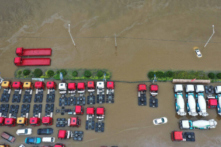 Hà Nam: Các tình nguyện viên cứu hộ chỉ trích chính quyền địa phương vì không hành động và tham nhũng