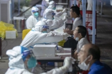 Thành phố của Trung Quốc thưởng tiền 15,000 USD cho người dân nào tố giác các vụ tụ tập công khai