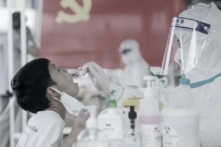 Người lao động Trung Quốc mắc kẹt dưới các chính sách COVID-19 hà khắc