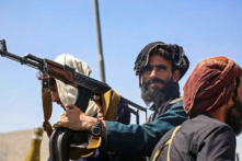 Hoa Kỳ đe dọa sẽ đáp trả với ‘sức mạnh áp đảo’ nếu Taliban can thiệp vào các cuộc di tản