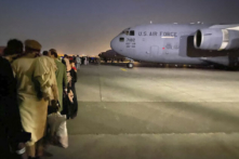 Tòa Bạch Ốc: Các hoạt động ở phi trường Kabul không bị gián đoạn bởi cuộc tấn công hỏa tiễn