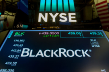 Tư bản thức tỉnh đẩy nhanh sự sụp đổ của Hoa Kỳ bằng cách hậu thuẫn Trung Quốc